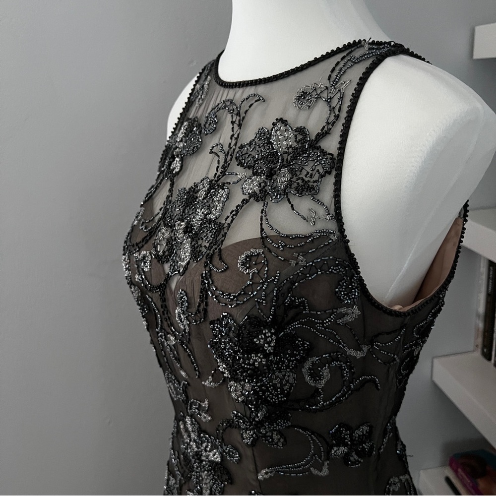 Stephen Yearick & Lillie Yubin Black silk beaded Evening gown size medium - Picture 7 of 16